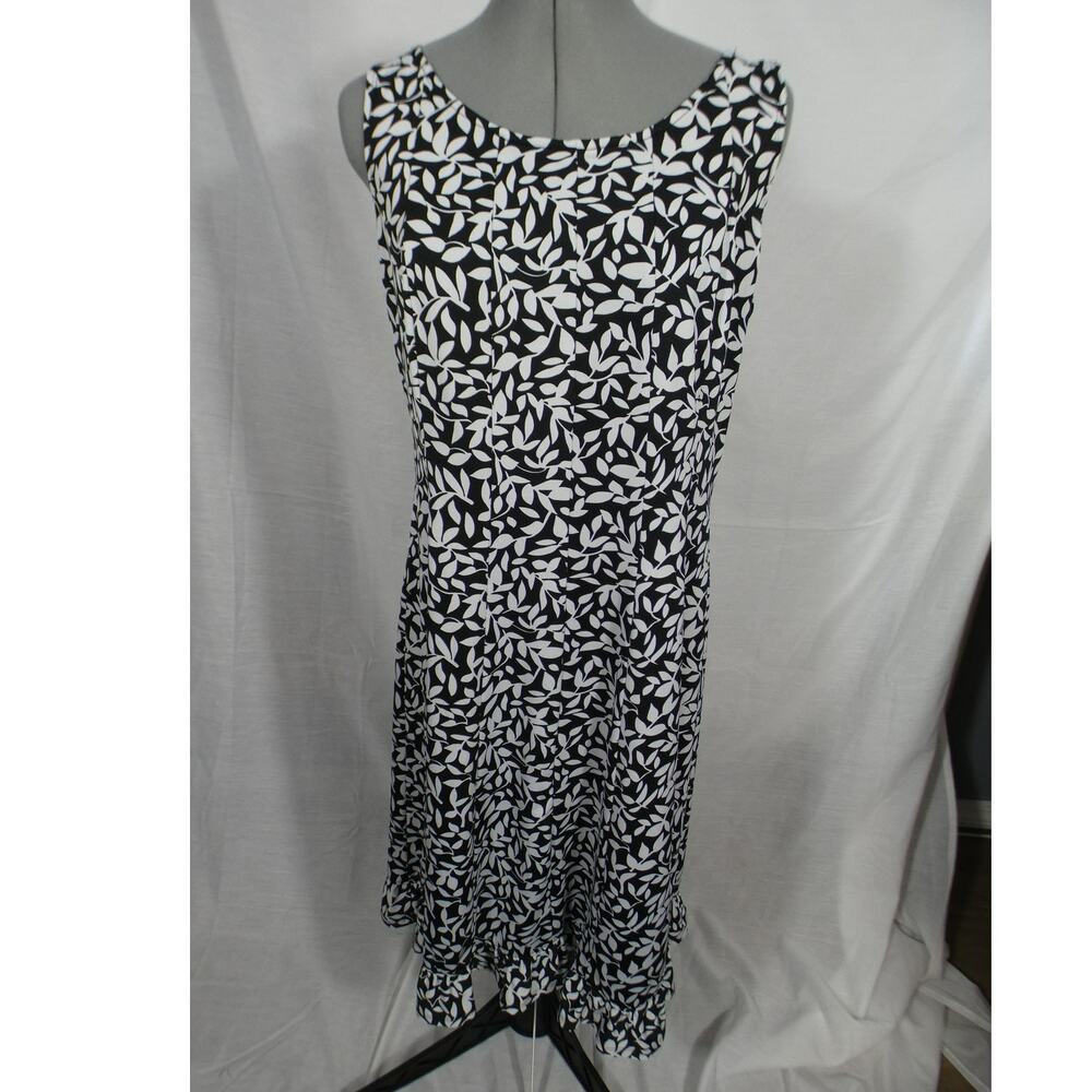 Perceptions New York Women's Large Black White Floral Shift Dress Sleeveless